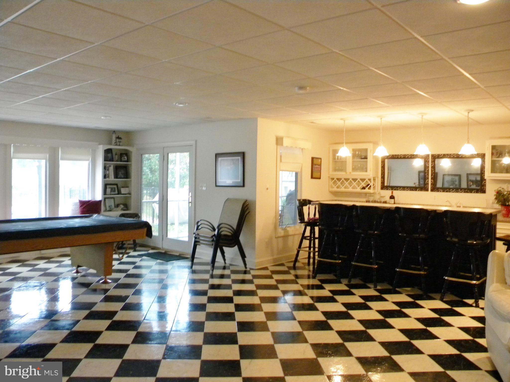 10767 Cliff Mills Road Marshall, VA 20115 - Photo 22 of 30 Basement plenty of entertaining area/ family room