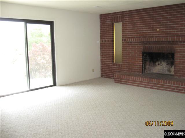 11625 Mistletoe Street Reno, NV 89506 - Photo 2 of 9 Photo 2