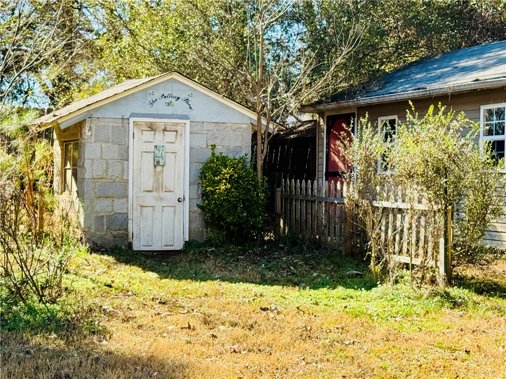 1951 Centerville Road Anderson, SC 29625 - Photo 9 of 31 Potting Shed
