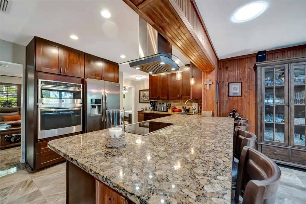 9782 55th Avenue North St. Petersburg, FL 33708 - Photo 13 of 56