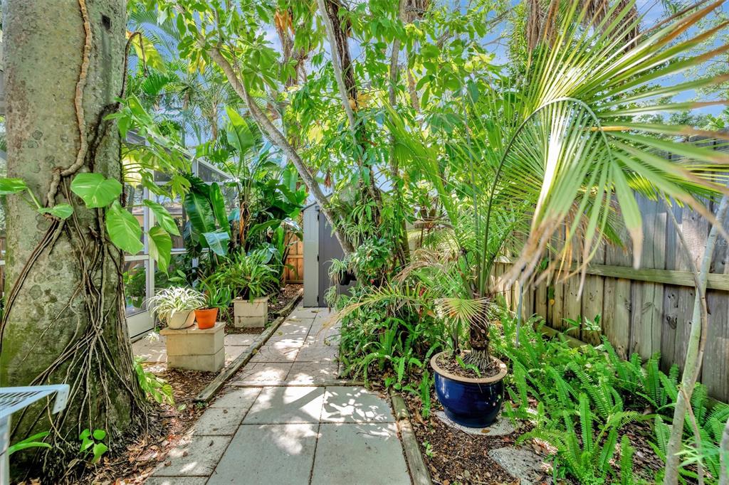9782 55th Avenue North St. Petersburg, FL 33708 - Photo 36 of 56