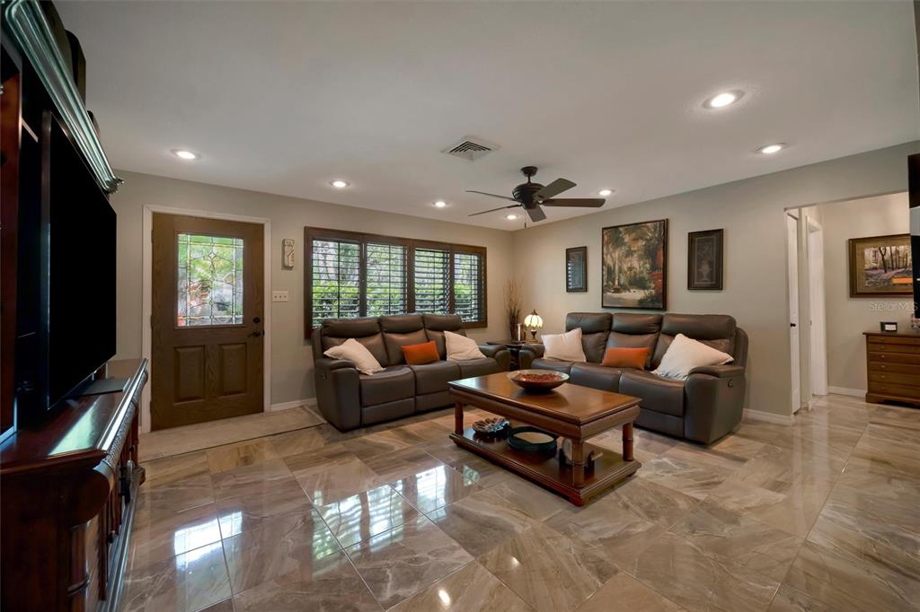 9782 55th Avenue North St. Petersburg, FL 33708 - Photo 5 of 56