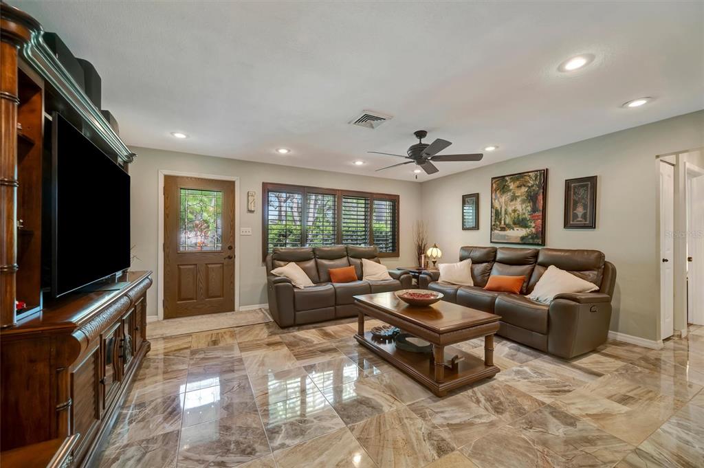 9782 55th Avenue North St. Petersburg, FL 33708 - Photo 6 of 56