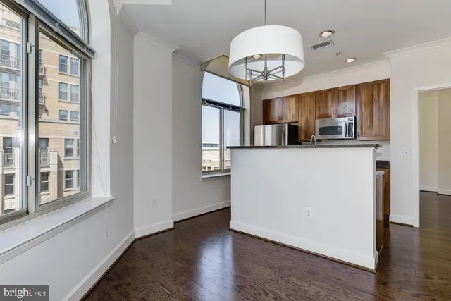 $3,650 | 1205 North Garfield Street, Unit PH7, Arlington, VA 22201