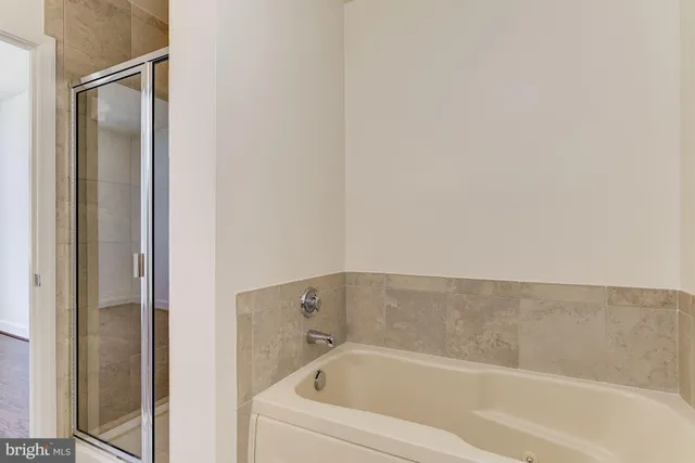 $3,650 | 1205 North Garfield Street, Unit PH7, Arlington, VA 22201