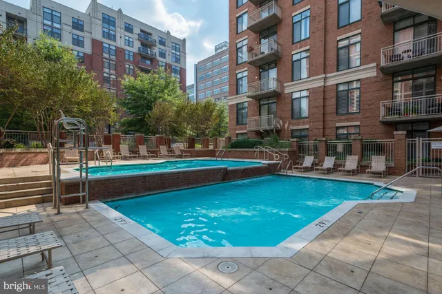 $3,650 | 1205 North Garfield Street, Unit PH7, Arlington, VA 22201