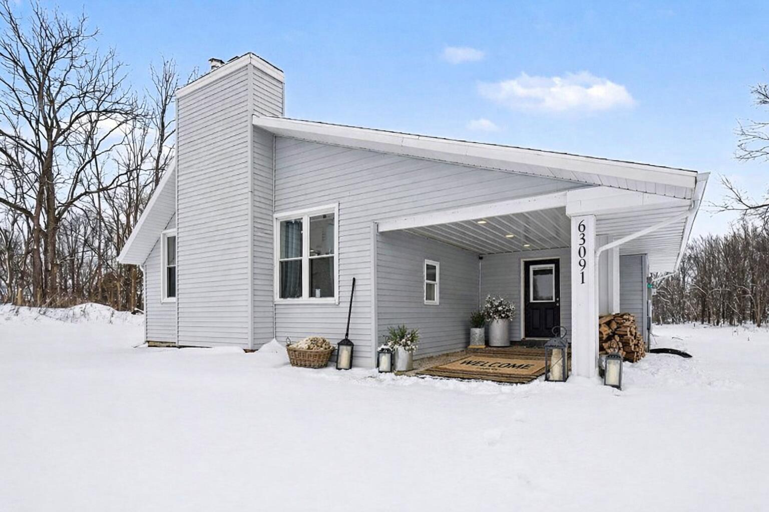 63091 Calvin Center Road Cassopolis, MI 49031 - Photo 2 of 41 EC278709-E78F-4F17-BAF5-C04DB7CDF5DC