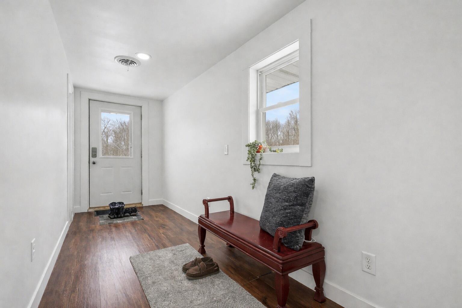 63091 Calvin Center Road Cassopolis, MI 49031 - Photo 3 of 41 CE4E7744-9553-416A-91EA-69A2D038B20D