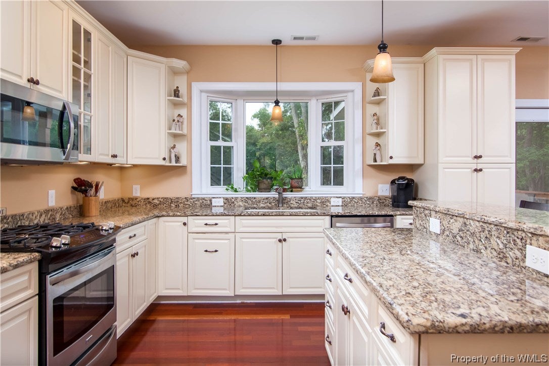 150 Semple Farm Road Hampton, VA 23666 - Photo 15 of 32 Gallery Image 15