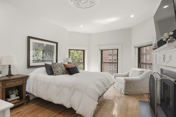 31 Bay State Road, Unit 4 Boston, MA 02215 - Photo 16 of 42 Gallery Image 16