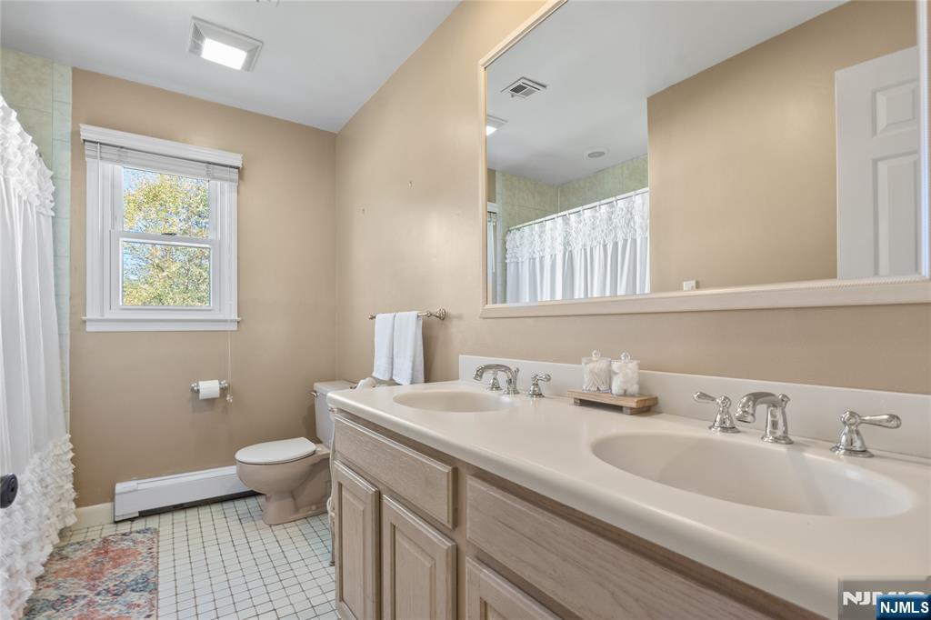20 Dwight Street Wayne, NJ 07470 - Photo 21 of 49