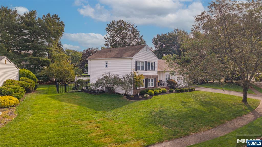 20 Dwight Street Wayne, NJ 07470 - Photo 4 of 49