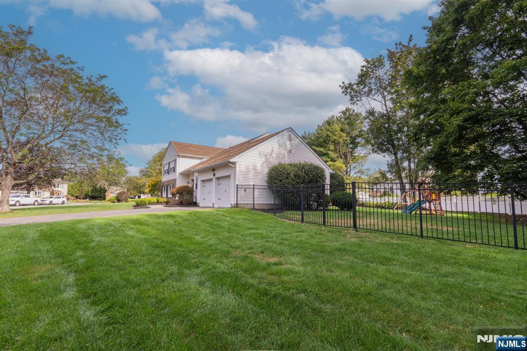 20 Dwight Street Wayne, NJ 07470 - Photo 47 of 49