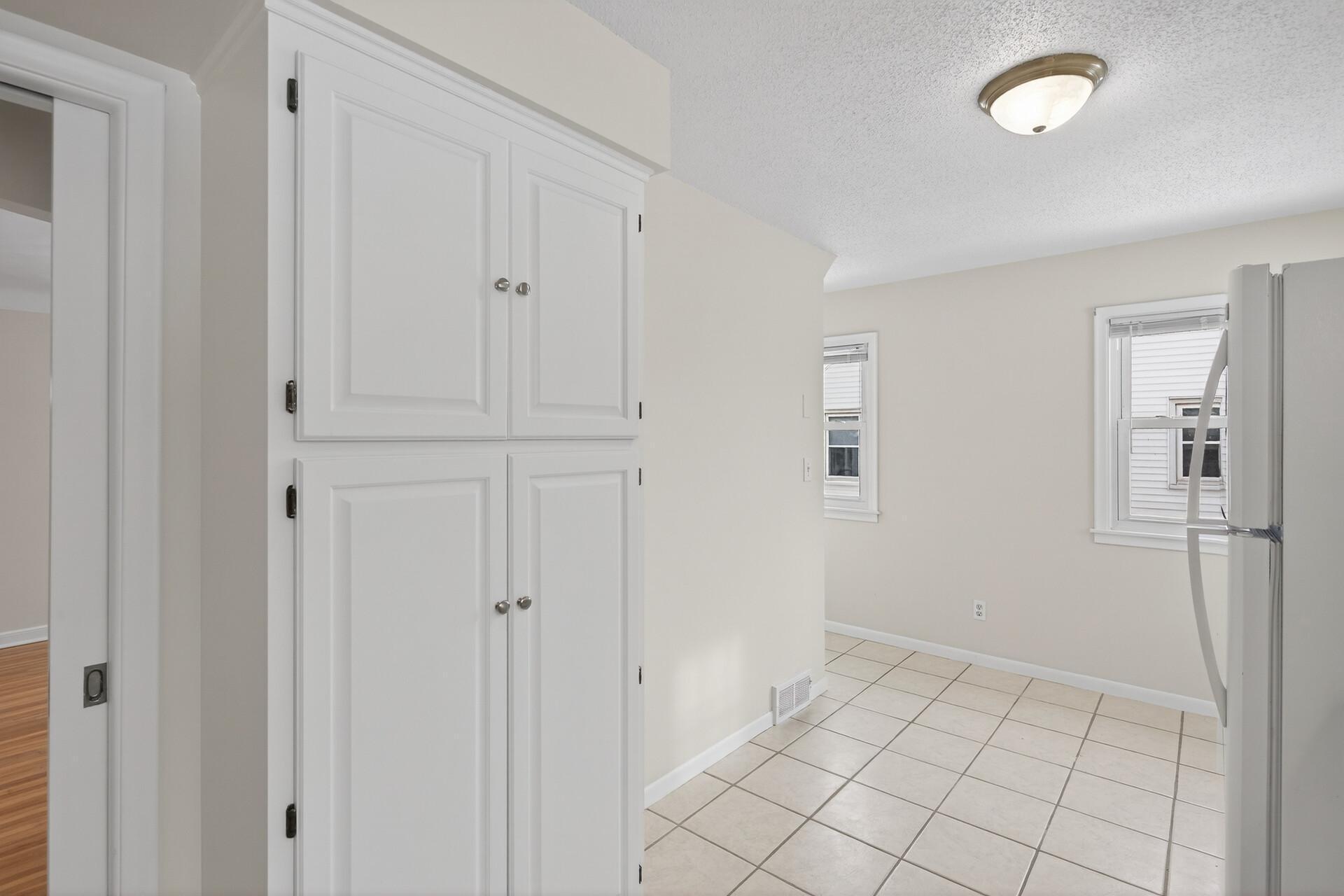 2186 4th Street East St. Paul, MN 55119 - Photo 7 of 23