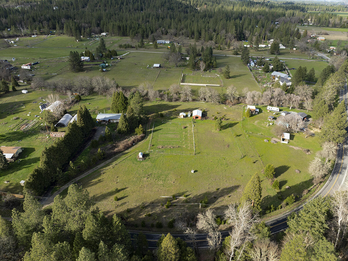 1392 Cedar Flat Road Williams, OR 97544 - Photo 53 of 56 52