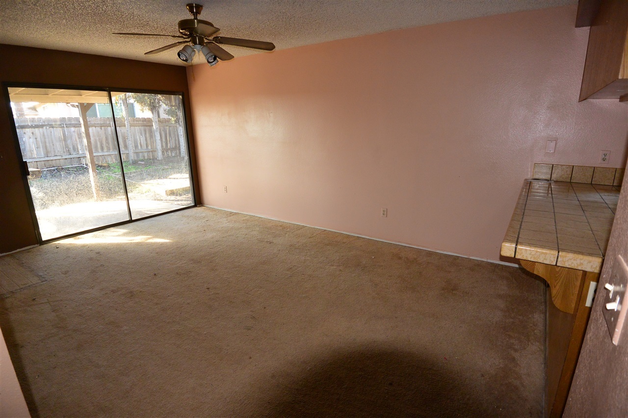 9660 Ramsgate Way Santee, CA 92071 - Photo 3 of 20