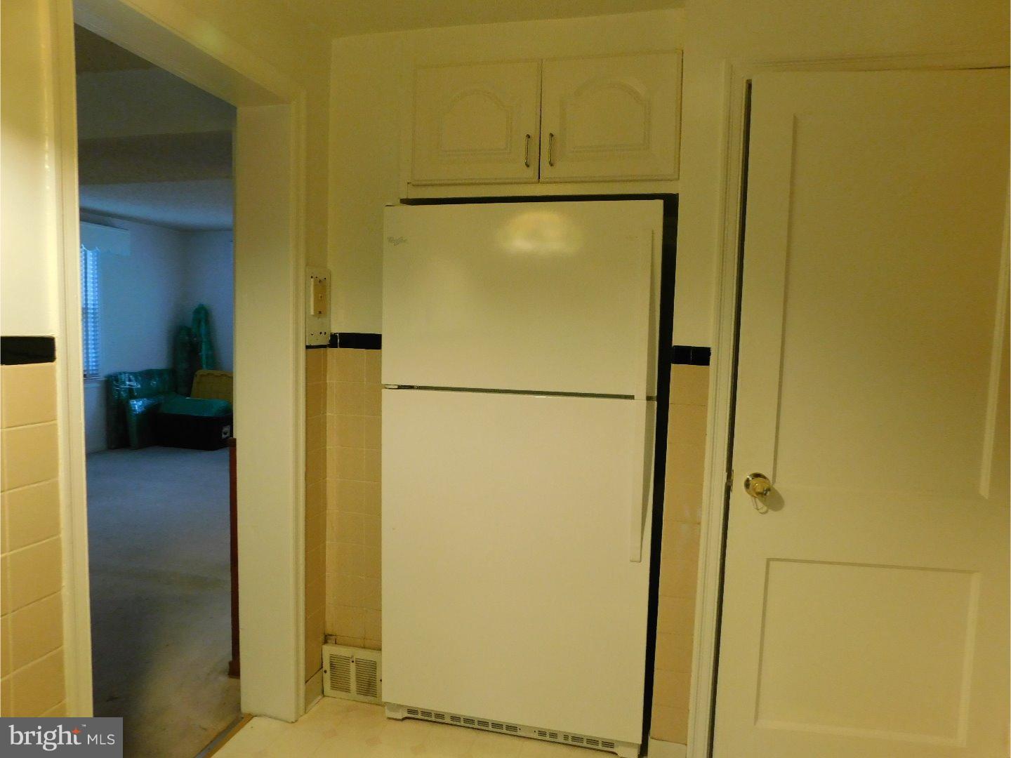 1219 St Clair Road Oreland, PA 19075 - Photo 11 of 25 Kitchen