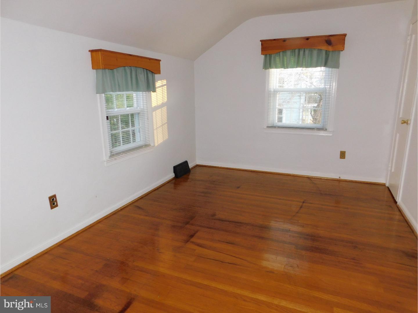 1219 St Clair Road Oreland, PA 19075 - Photo 15 of 25 Bedroom - Main