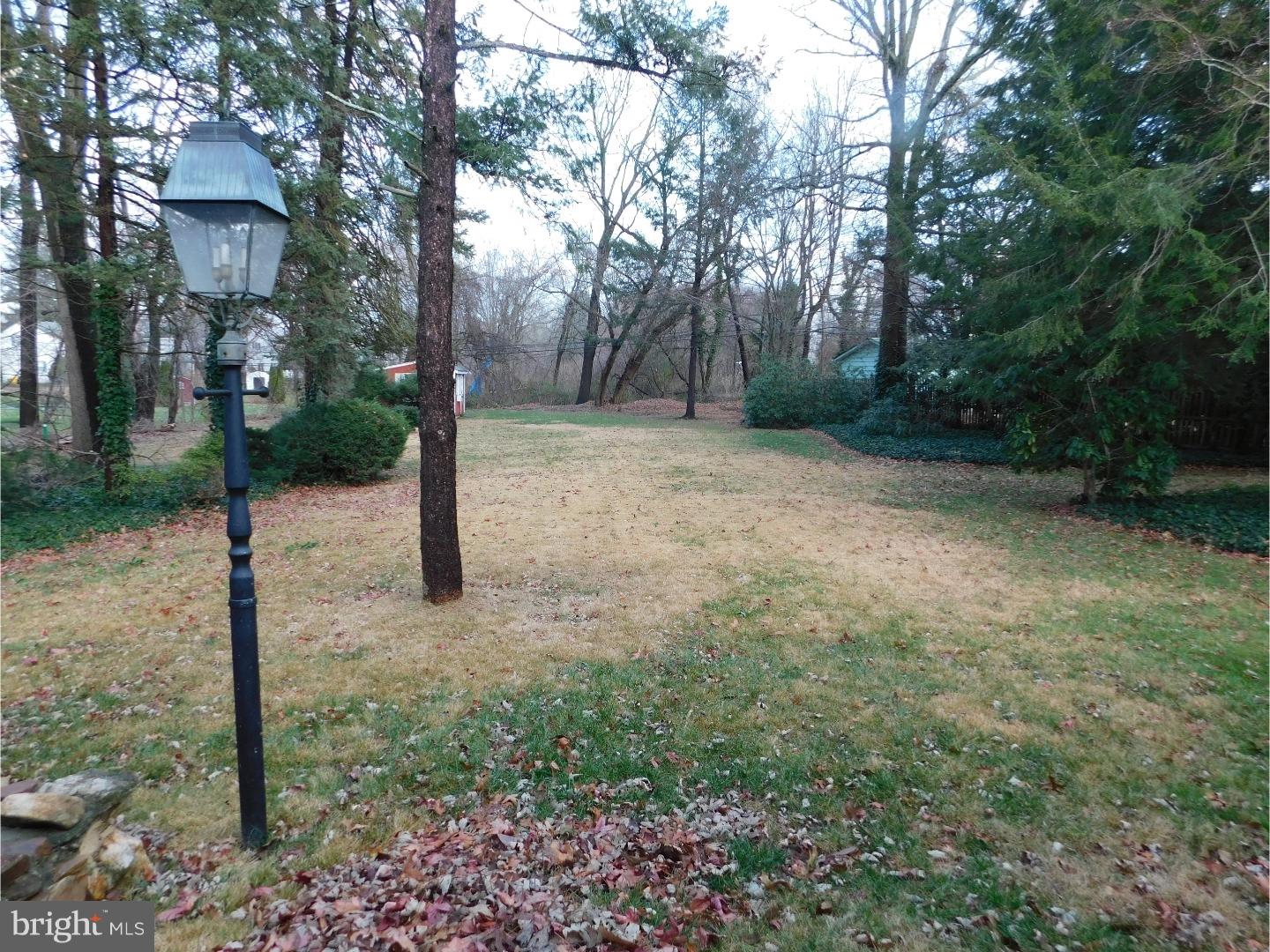 1219 St Clair Road Oreland, PA 19075 - Photo 3 of 25 Exterior Back