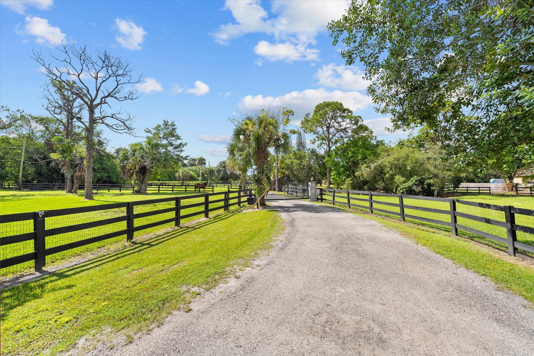 14536 N Road Loxahatchee Groves, FL 33470 - Photo 13 of 19 02-DSC07660