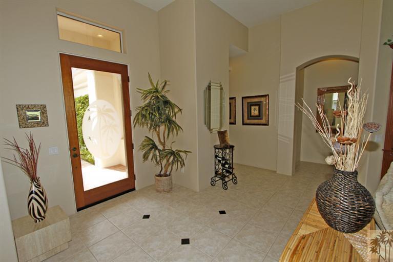 231 Loch Lomond Road Rancho Mirage, CA 92270 - Photo 8 of 25 a view of entryway with a rug