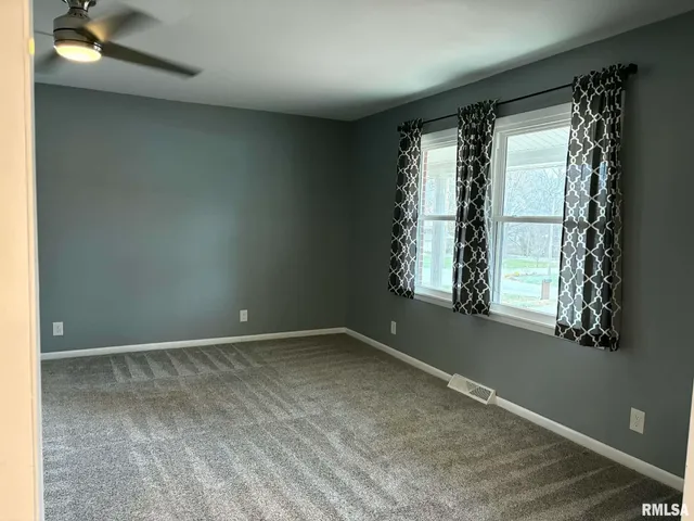 $285,000 | 2111 Curved Creek Court, Quincy, IL 62301