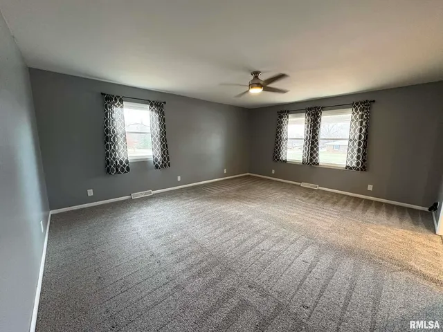 $285,000 | 2111 Curved Creek Court, Quincy, IL 62301