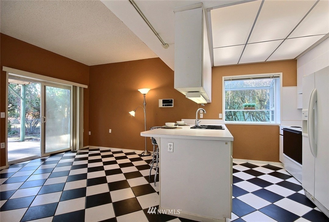 12923 Southeast 186th Street Renton, WA 98058 - Photo 13 of 21 Gallery Image 13