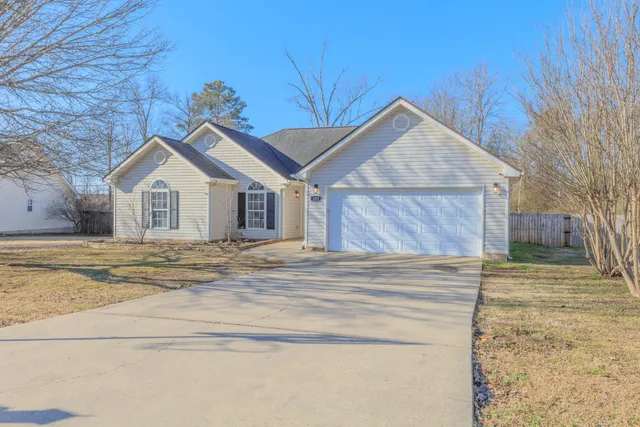 $300,000 | 182 Century Drive, Rossville, GA 30741