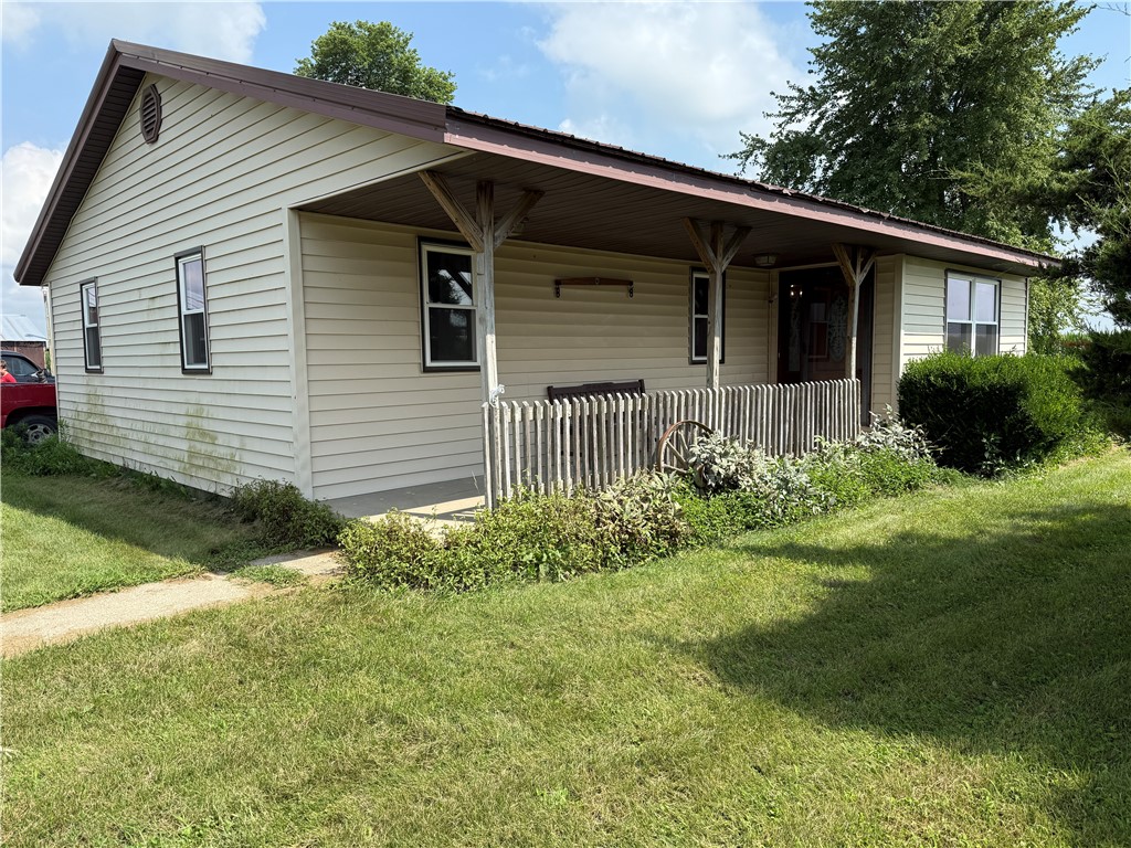 19292 Spg Hl Road Sumner, IL 62466 - Photo 1 of 22