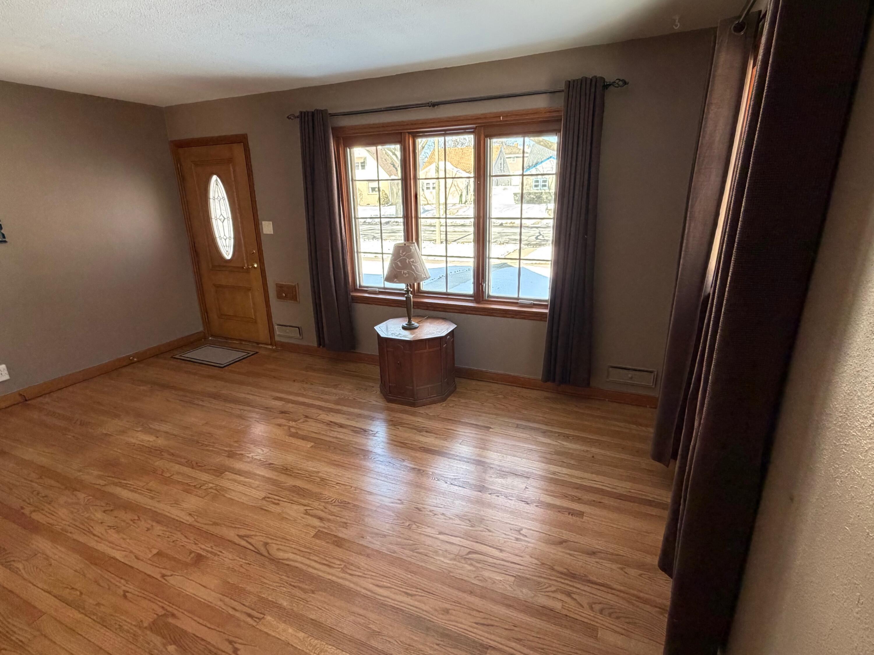 6411 West Cleveland Avenue Milwaukee, WI 53219 - Photo 20 of 41 Living Room 3
