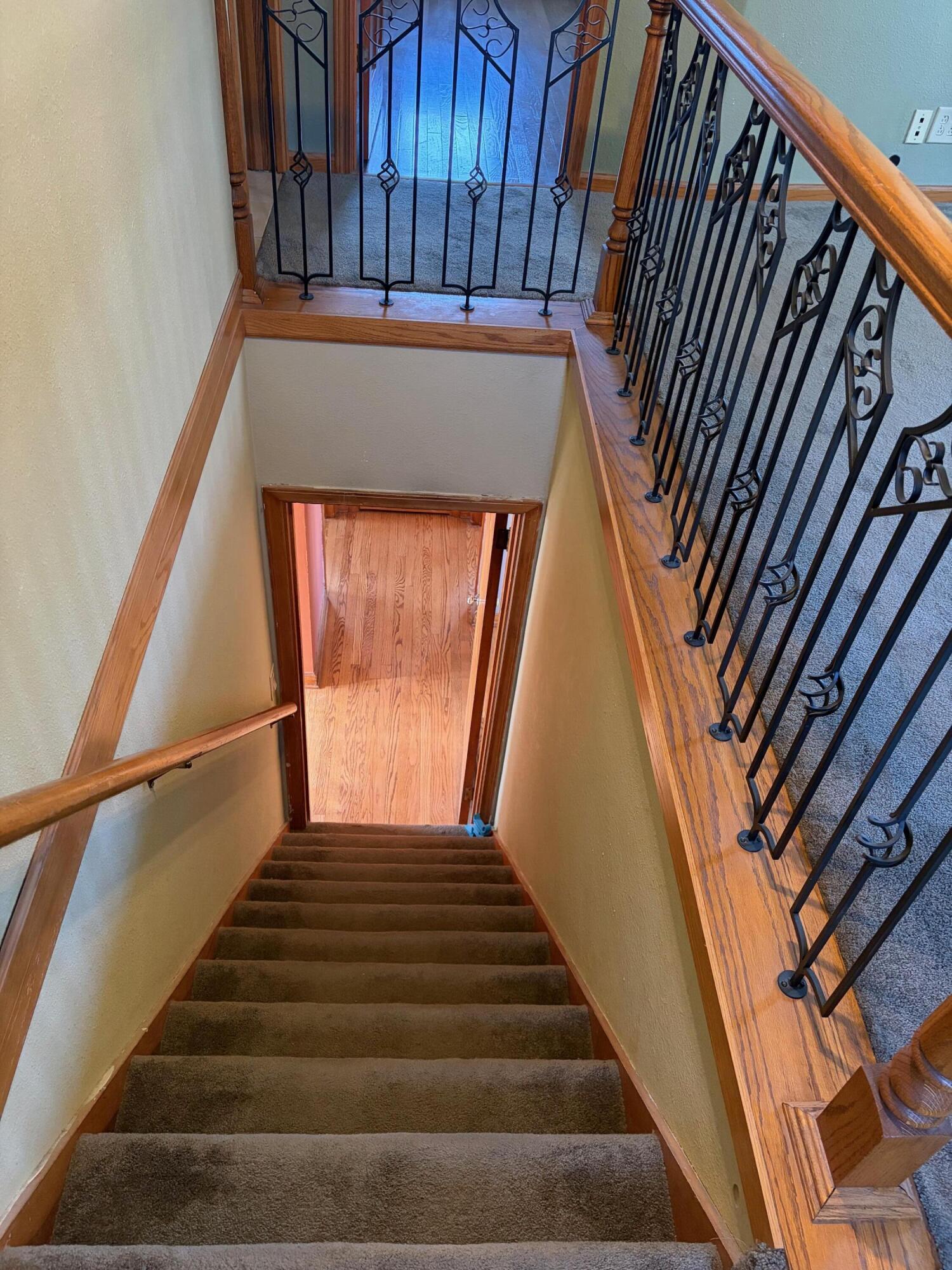 6411 West Cleveland Avenue Milwaukee, WI 53219 - Photo 26 of 41 Stairs Upper Level