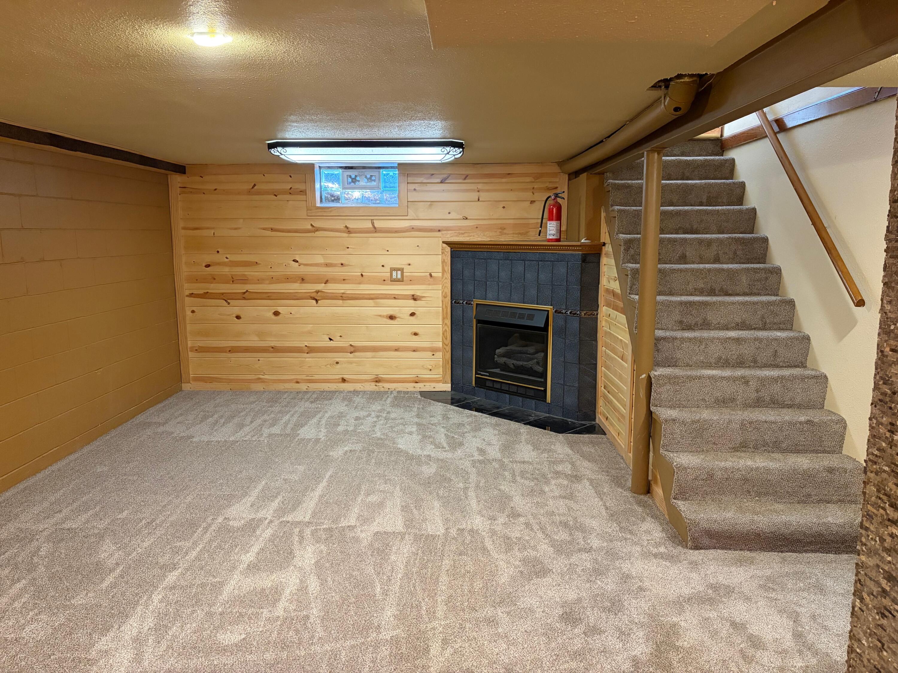 6411 West Cleveland Avenue Milwaukee, WI 53219 - Photo 29 of 41 Rec Room 1