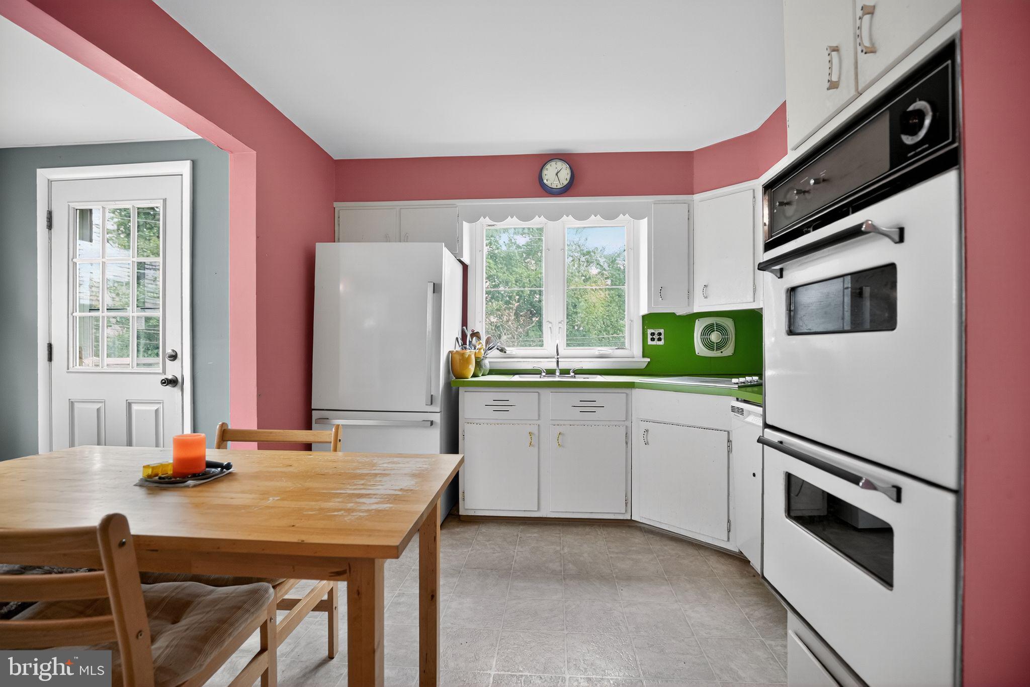 204 Cowbell Road Willow Grove, PA 19090 - Photo 6 of 23