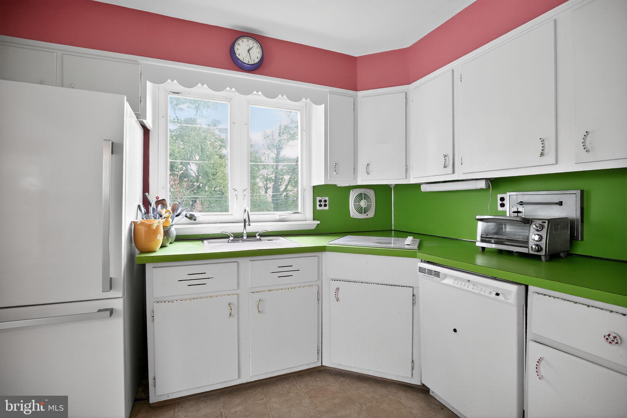 204 Cowbell Road Willow Grove, PA 19090 - Photo 7 of 23