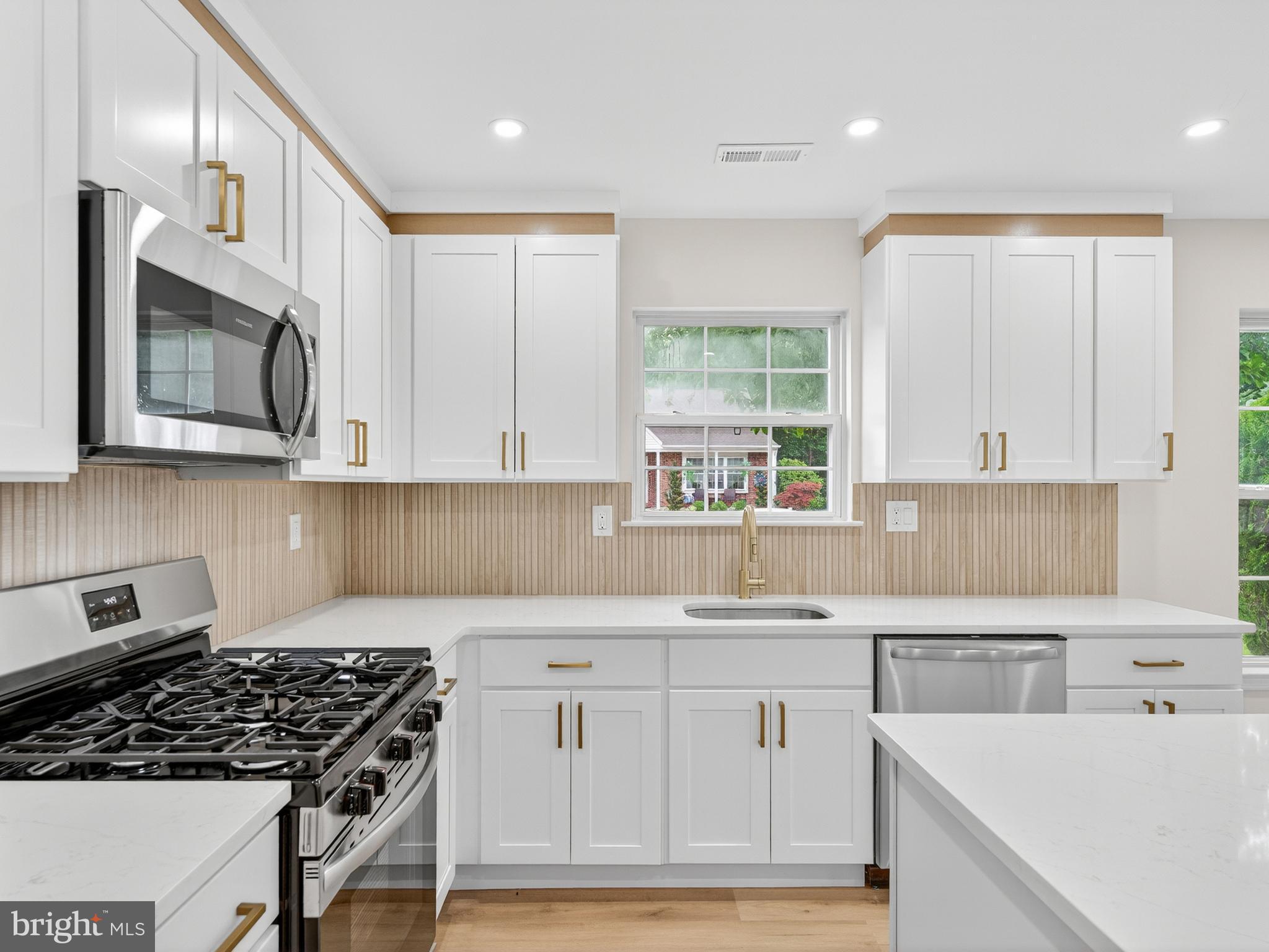 402 Paradise Road Williamstown, NJ 08094 - Photo 11 of 34