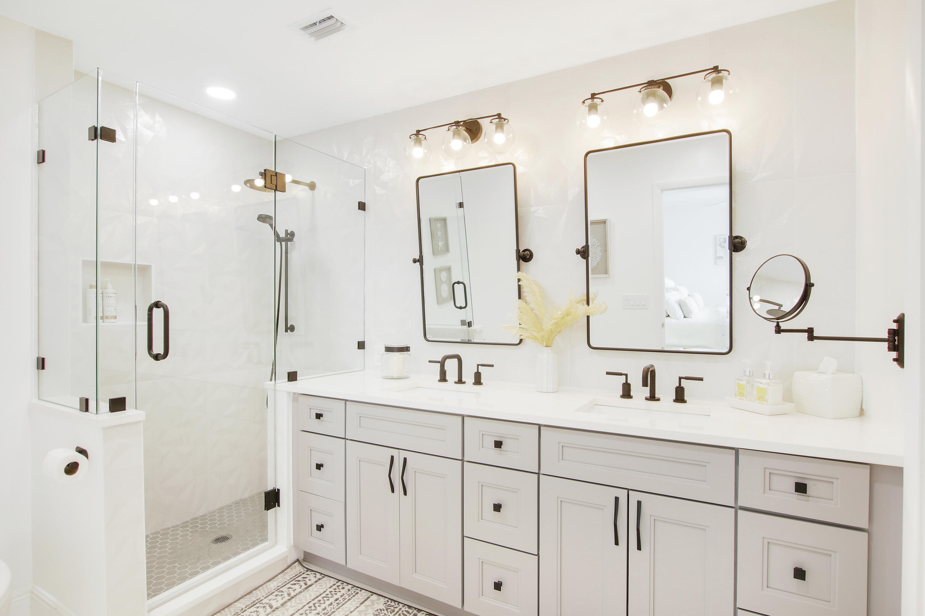 1219 Ocean Dunes Circle Jupiter, FL 33477 - Photo 20 of 32 Owner's Primary Bathroom