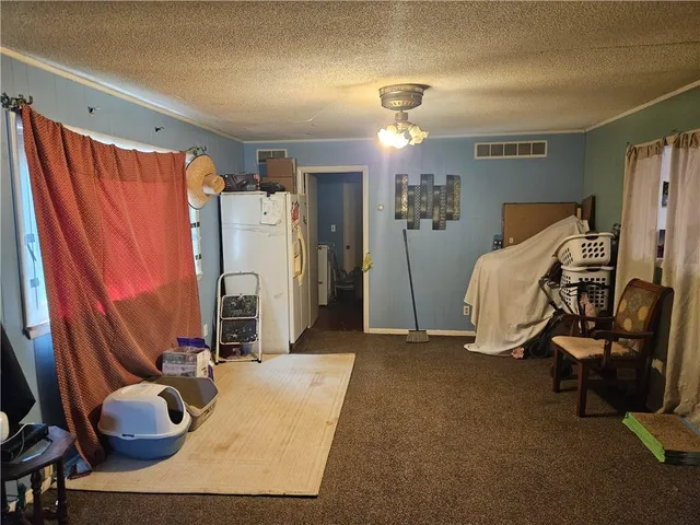 $184,999 | 2525 South 50 Street, Kansas City, KS 66106