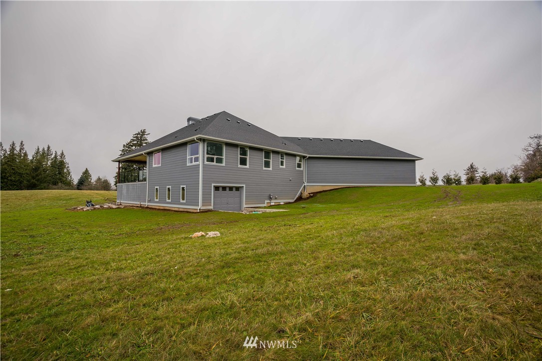 569 East Smith Road Bellingham, WA 98226 - Photo 22 of 24