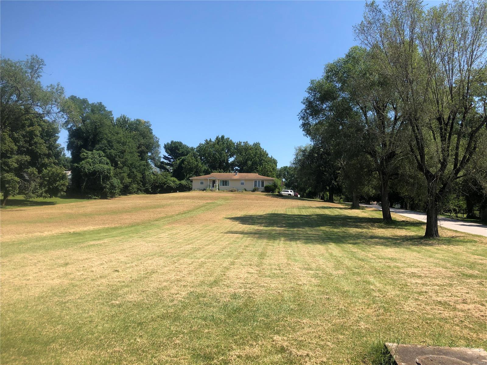 3144 Smiley Road Bridgeton, MO 63044 - Photo 1 of 11 Gallery Image 1
