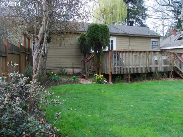 5905 Southwest Pendleton Court Portland, OR 97221 - Photo 11 of 13 Gallery Image 11