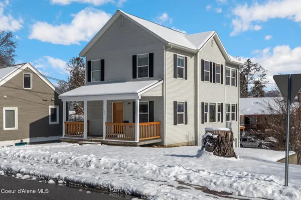 $750,000 | 231 South 4th Avenue, Sandpoint, ID 83864