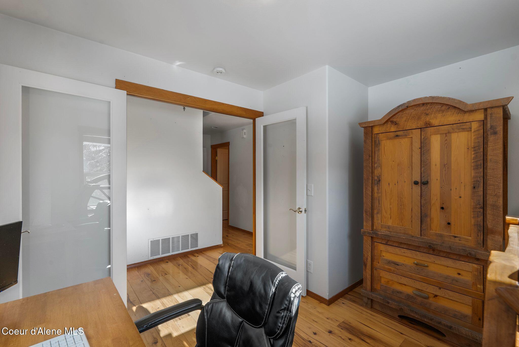231 South 4th Avenue Sandpoint, ID 83864 - Photo 17 of 50 32_DSC03705