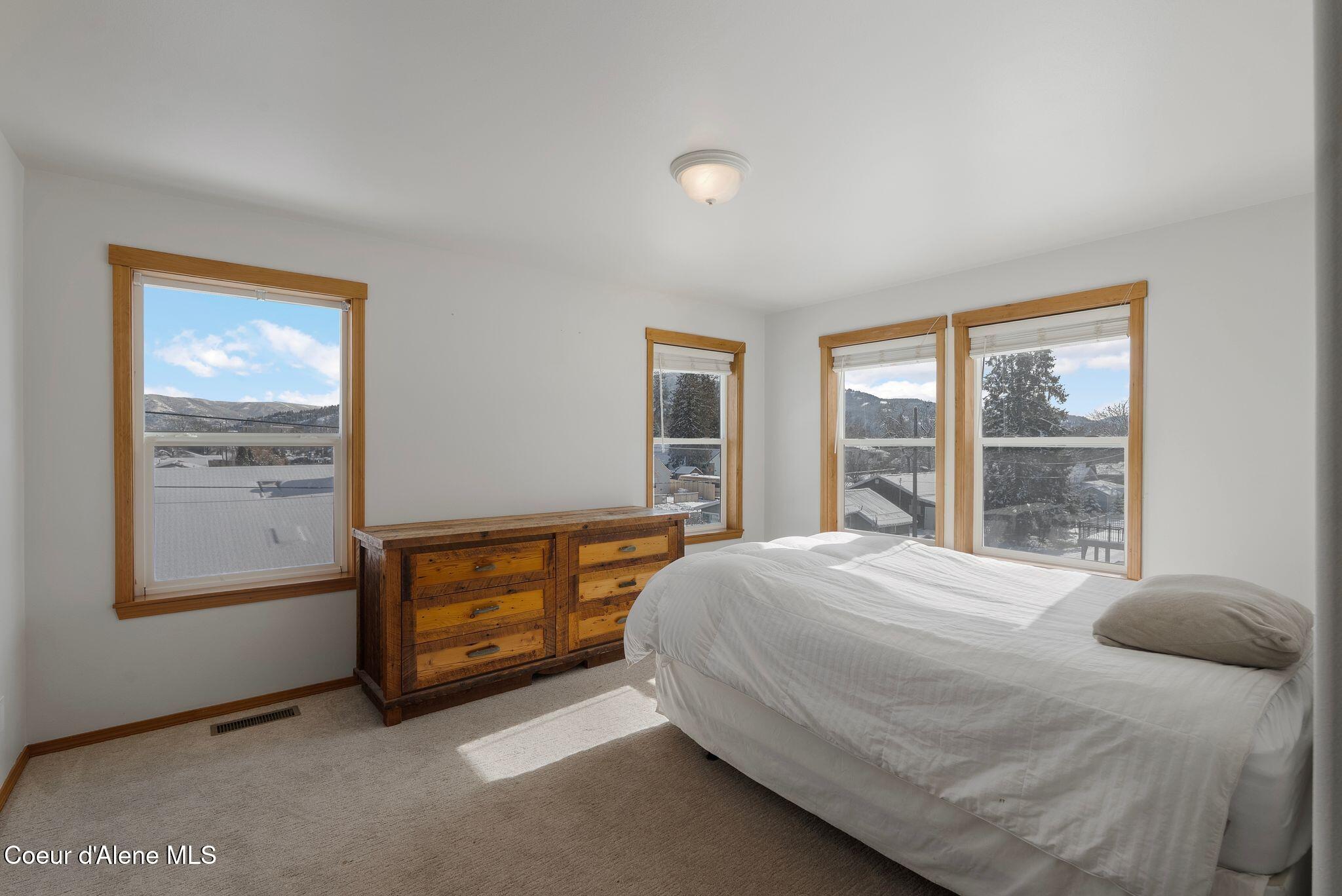 231 South 4th Avenue Sandpoint, ID 83864 - Photo 27 of 50 23_DSC03641