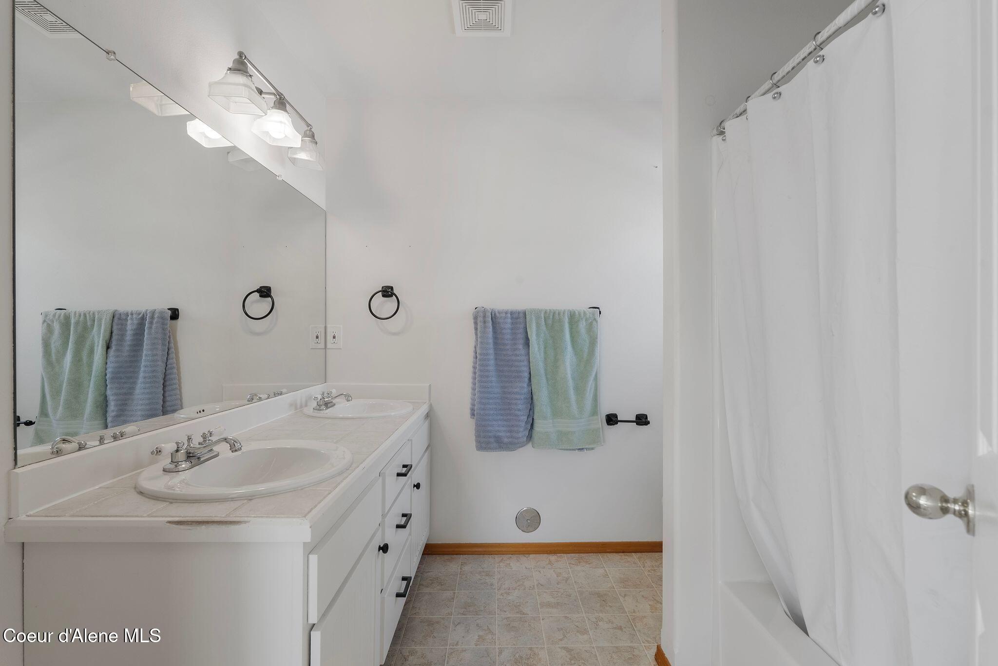 231 South 4th Avenue Sandpoint, ID 83864 - Photo 29 of 50 25_DSC03651