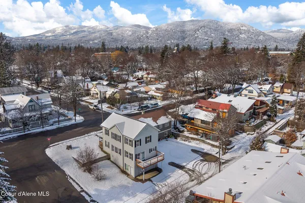 $750,000 | 231 South 4th Avenue, Sandpoint, ID 83864