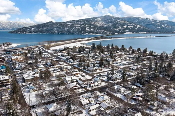 $750,000 | 231 South 4th Avenue, Sandpoint, ID 83864