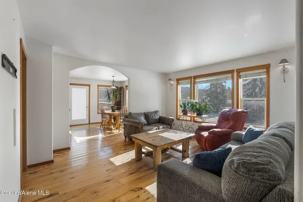 $750,000 | 231 South 4th Avenue, Sandpoint, ID 83864