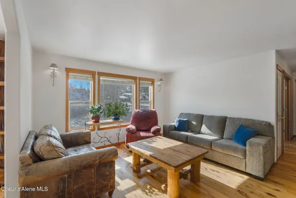 $750,000 | 231 South 4th Avenue, Sandpoint, ID 83864