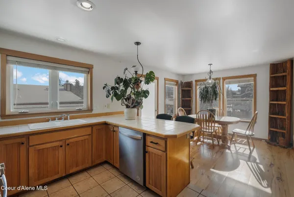 $750,000 | 231 South 4th Avenue, Sandpoint, ID 83864